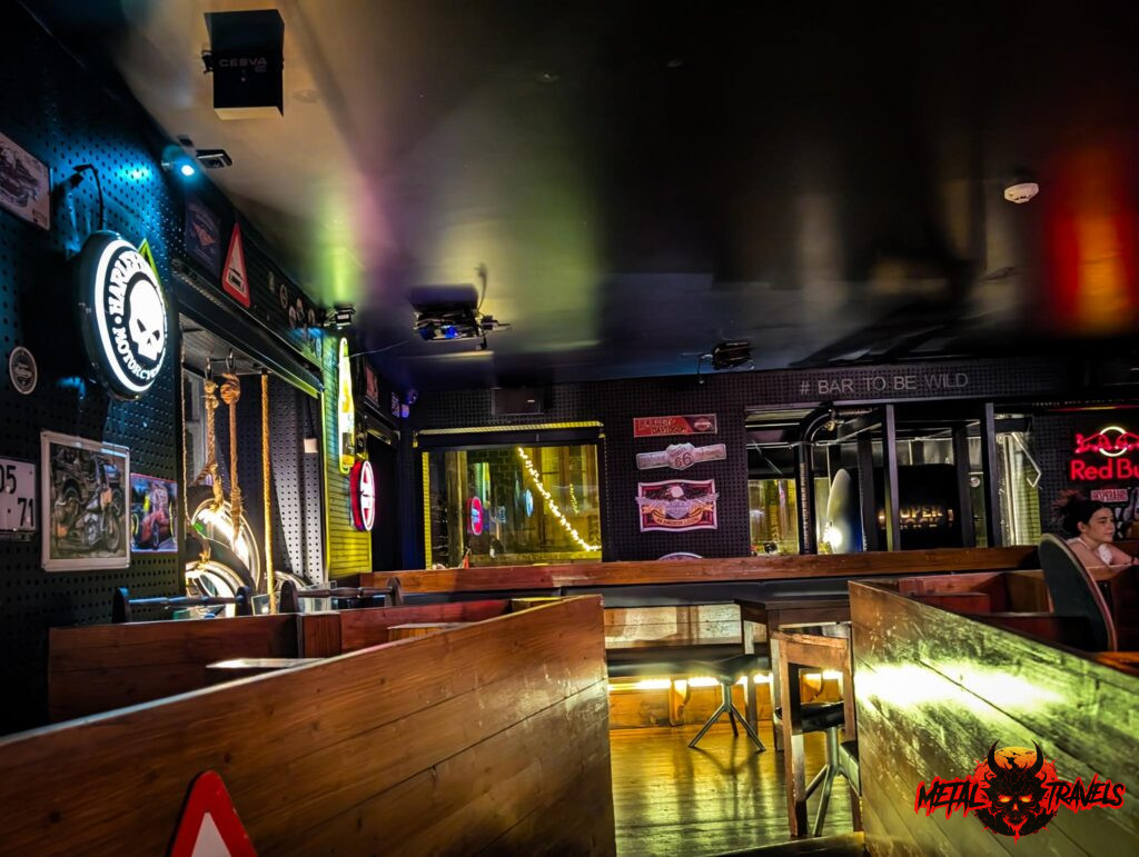 HD-Bar-to-Be-Wild-07