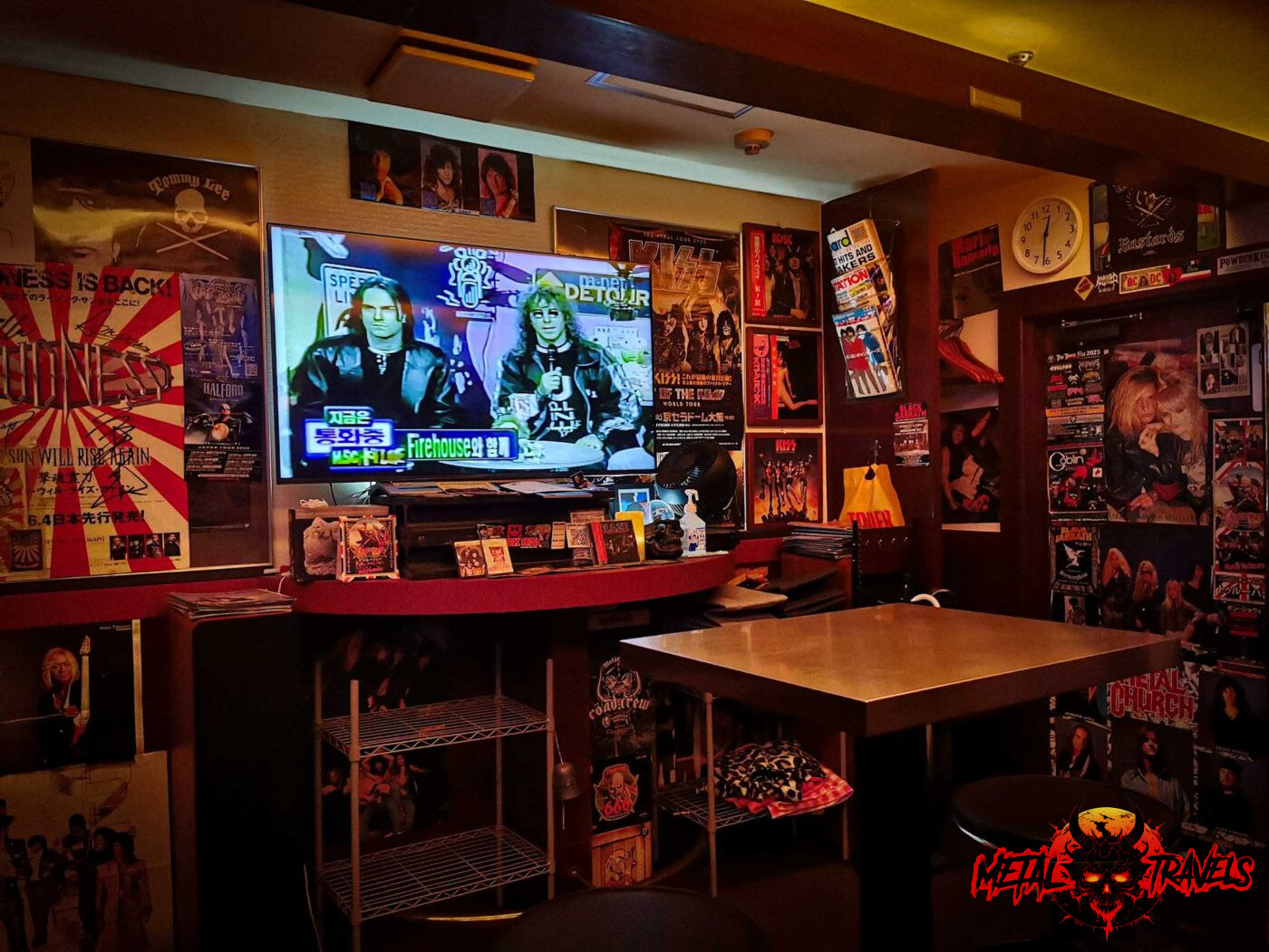80s-Rock-Bar-Freak-02-1400x1051