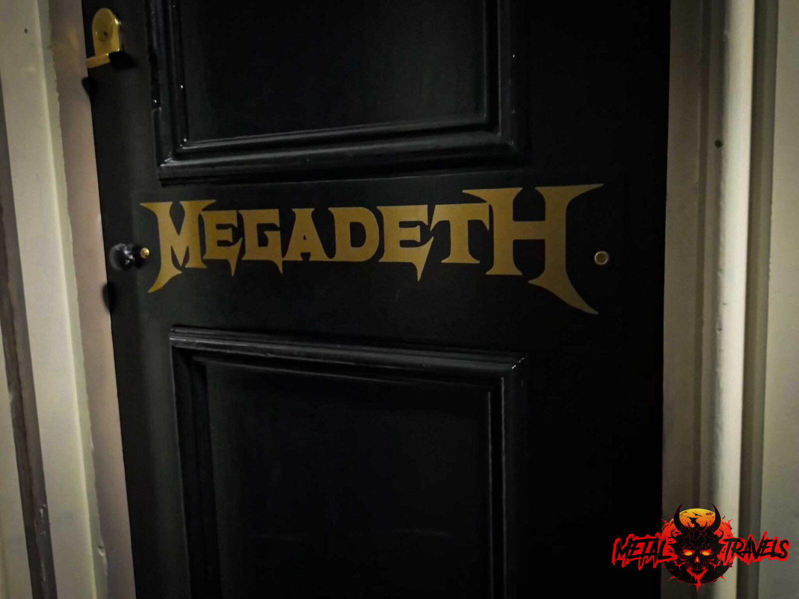 The-Saddle-Inn-07